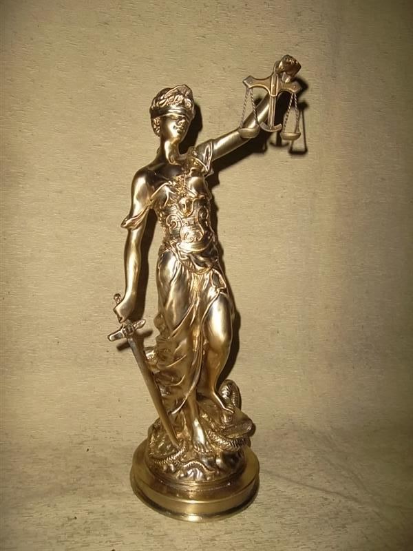 Justicia dorada