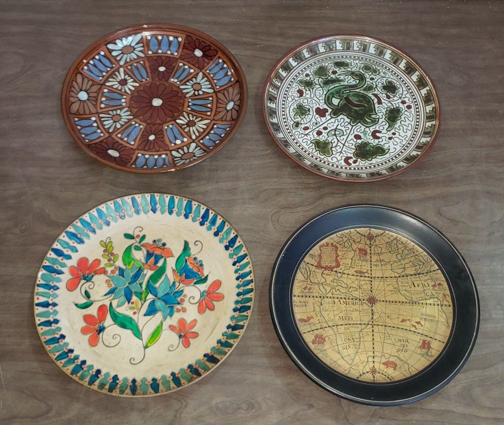 Platos de colgar