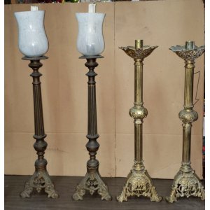 Candelabros de pie