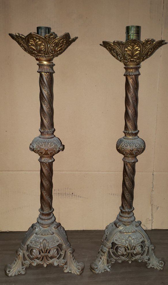 Candelabros de pie