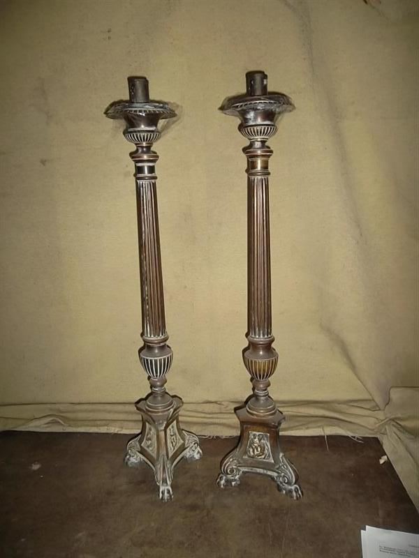 Candelabros de pie