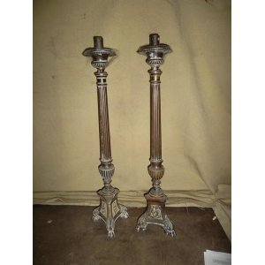 Candelabros de pie