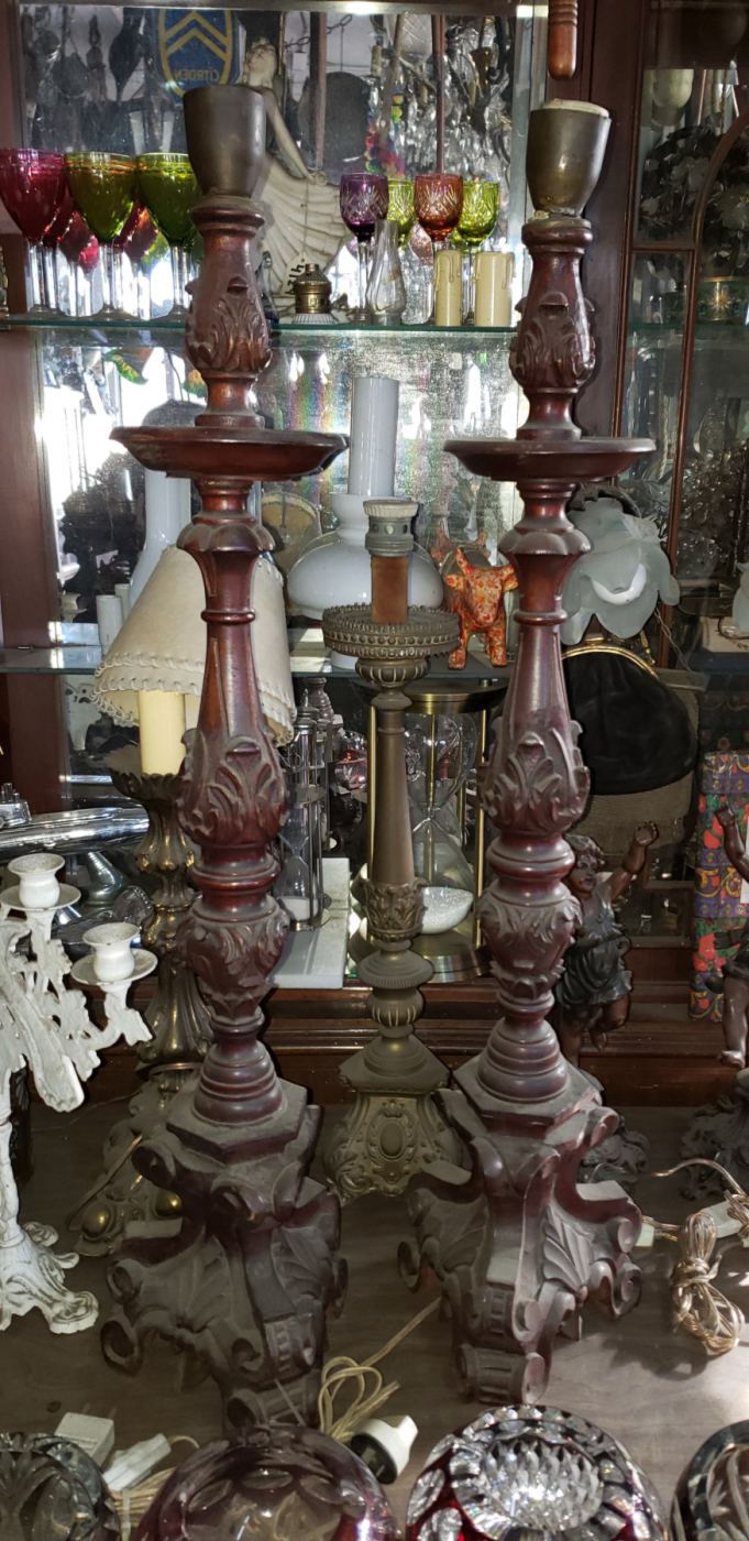 Candelabros de pie